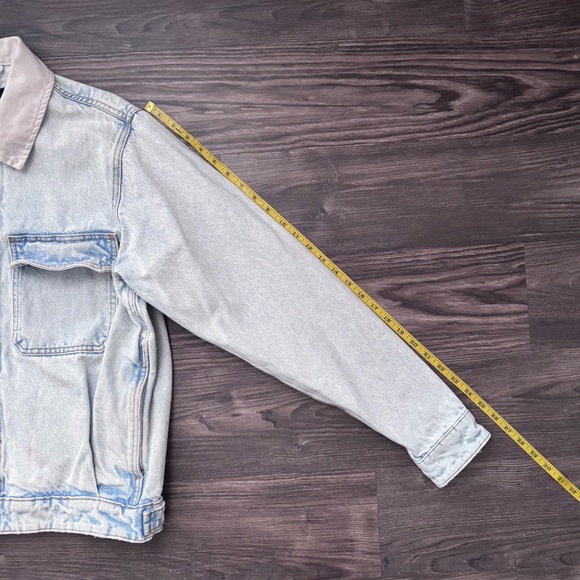Zara Light Blue Denim Jacket with Cream Collar - Picture 7 of 8